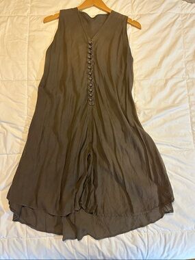 Women’s Chocolate Brown Sleeveless Tunic Top